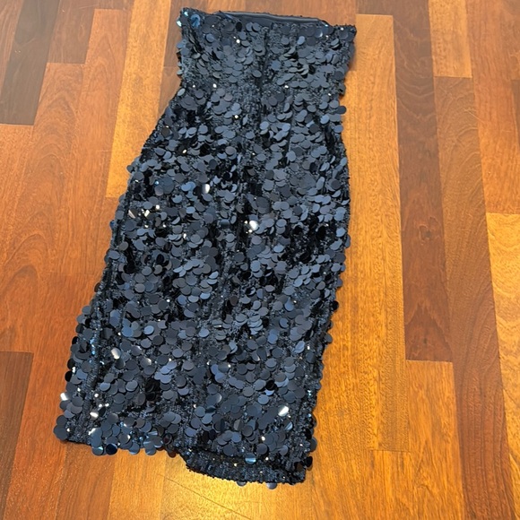 Amanda Uprichard Strapless Sequin Dress in Navy Blue - Picture 12 of 13